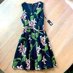 NWT Tommy Hilfigier size 6 formal summer dress